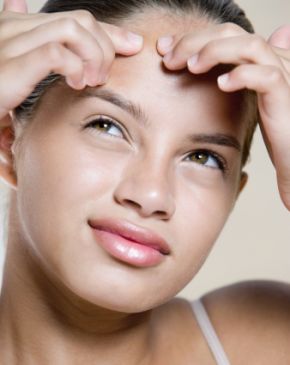 https://www.neutrogena.co.za/sites/neutrogena_coza/files/styles/product_linked_article/public/new71036546_47.jpg.png?itok=ihuKckK3