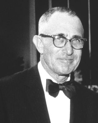 https://www.neutrogena.in/sites/neutrogena_in/files/files/header-images/mstolaroffhistorical.jpg