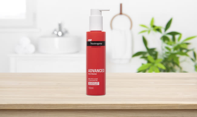 Neutrogena® Advanced Acne Cleanser 150ml - Image 3 - Neutrogena - en-AU
