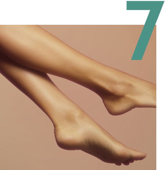 Deux jambes avec le chiffre 7 dans le coin
