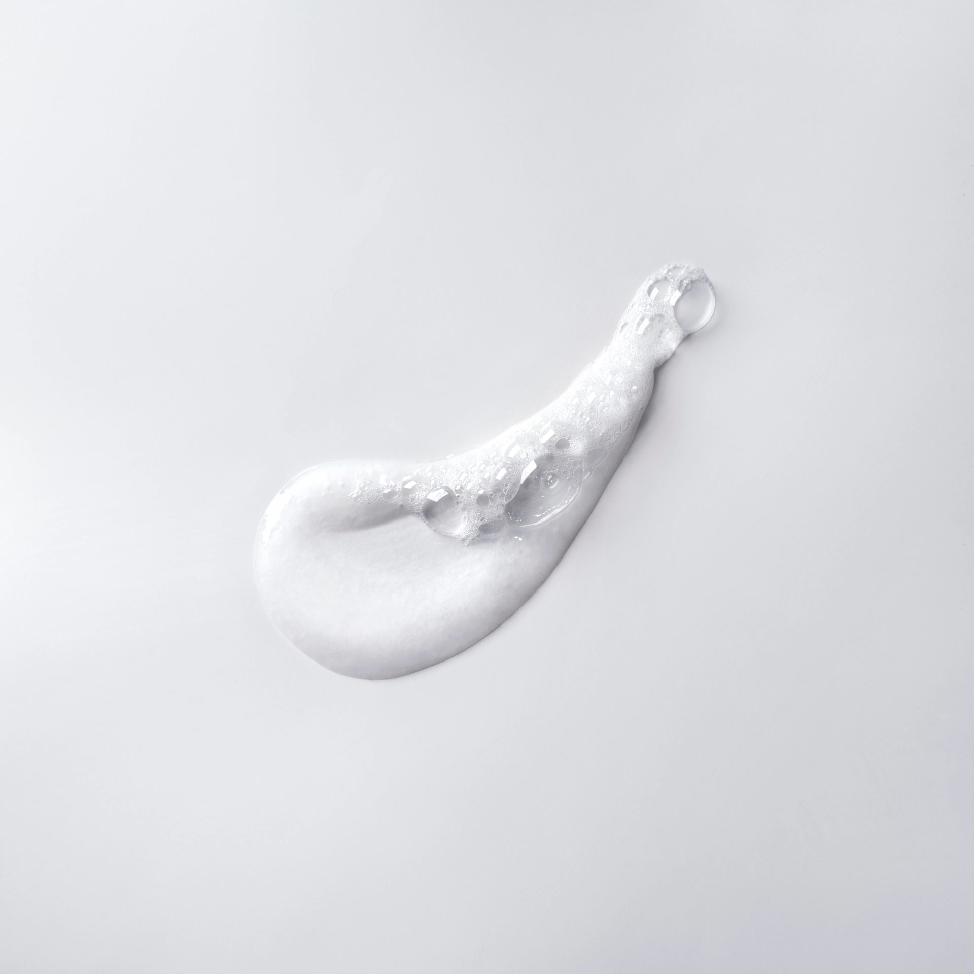Shot_07_Neutrogena_UltraGentle_CreamFoamCleanser_US_Still_Texture_0090_JPEG_JPG.WEBP