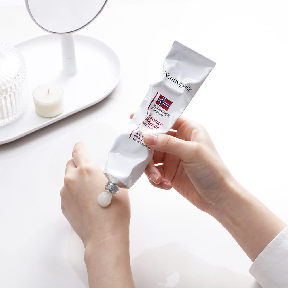 Neutrogena® Intense Repair Soft Balm - Image 3 - Neutrogena - ko-KR