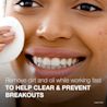 Removes dirt & oil while working fast to help clear & prevent breakouts on skin