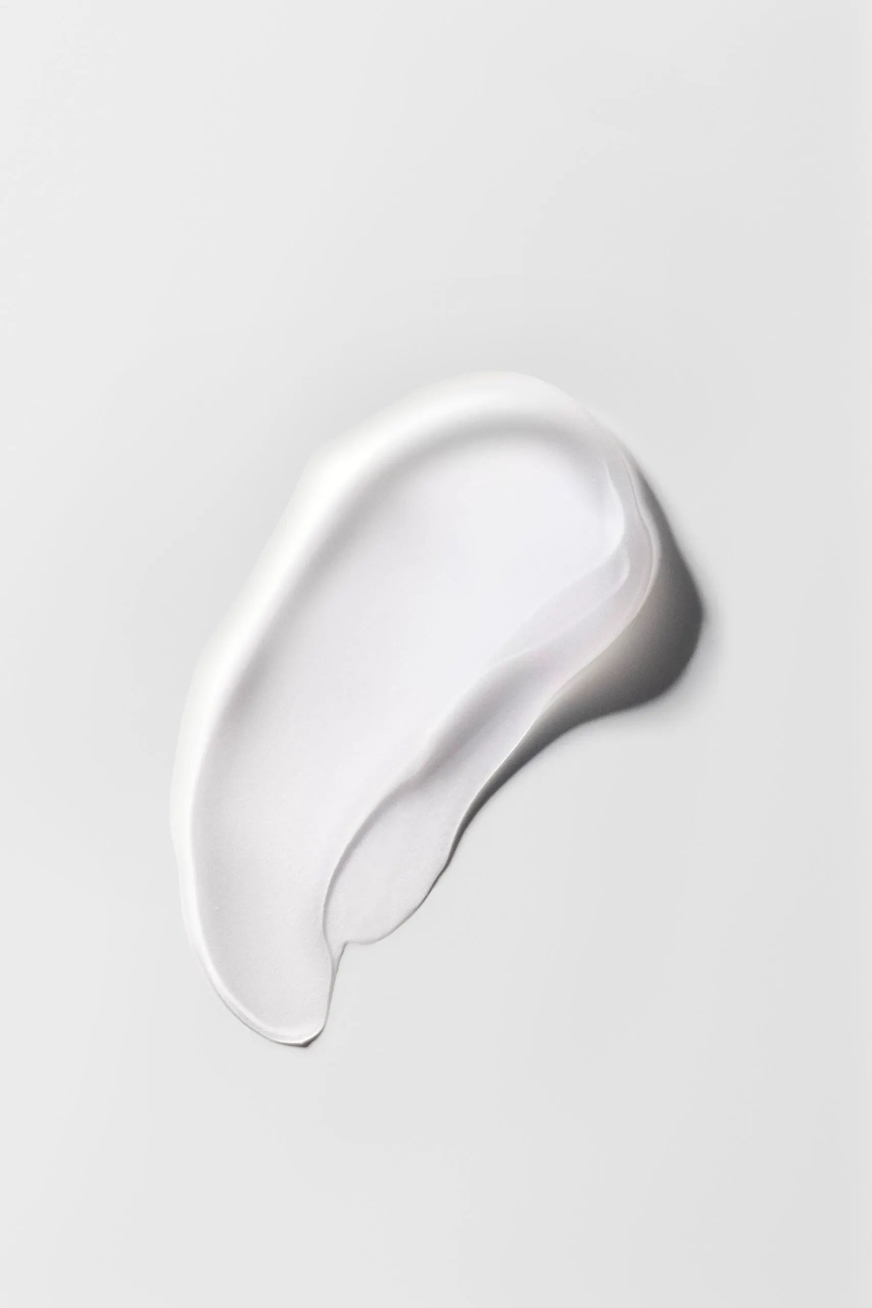 Neutrogena_Acne_Nightly_FacialRetinoid_Texture_Still_Background.jpg