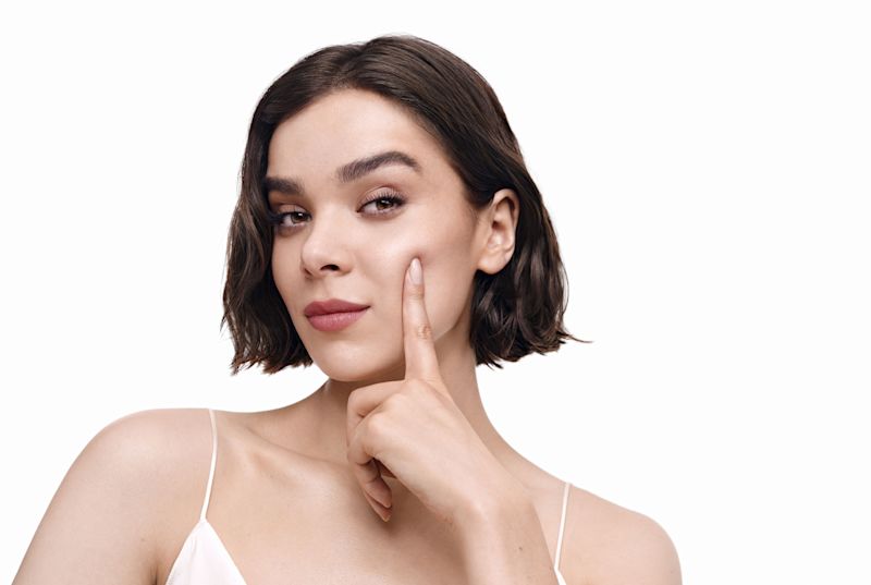 DAM ID Neutrogena CollagenBank Hailee Poke Static