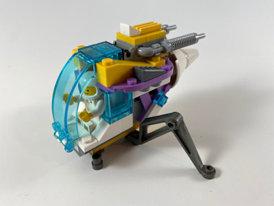Photograph of LEGO creation "Astronaut Thopter"