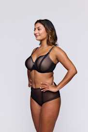 Salesbook image with head | Primadonna