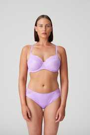 Salesbook image with head | Primadonna