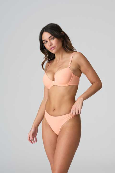 Salesbook image with head | Marie Jo