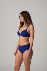 Salesbook image with head | Marie Jo