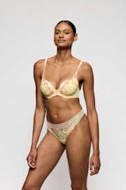 Salesbook image with head | Marie Jo