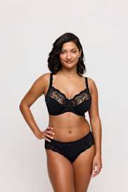 Salesbook image with head | Primadonna