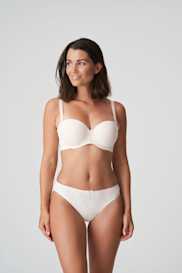 Salesbook image with head | Primadonna