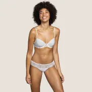 Salesbook image with head | Andres Sarda