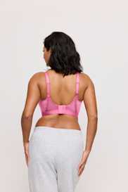 Salesbook image with head | Primadonna