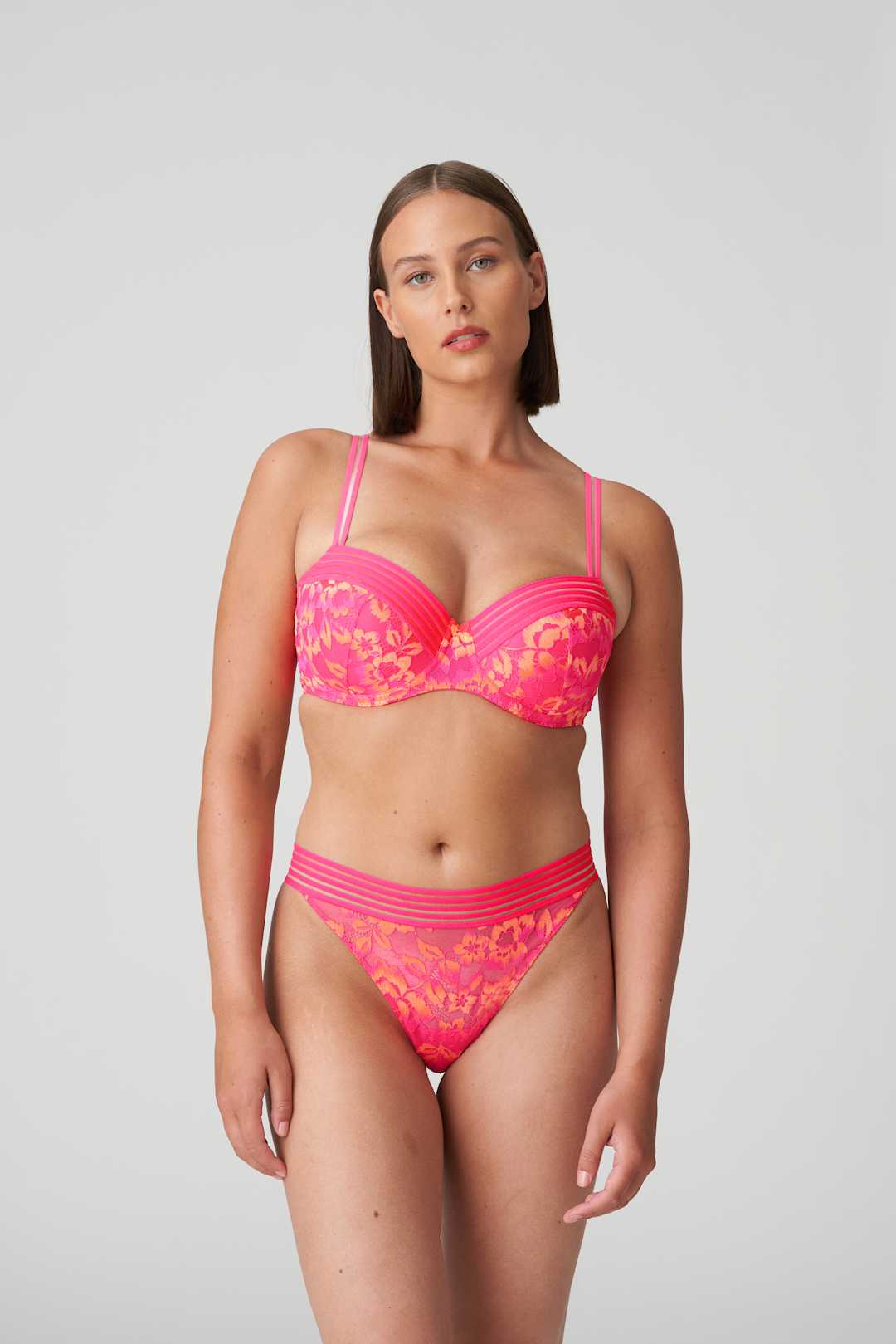 Primadonna Twist - East End Padded Balcony Bra True Red