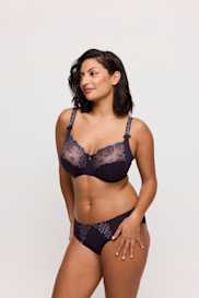 Salesbook image with head | Primadonna