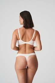 Salesbook image with head | Primadonna