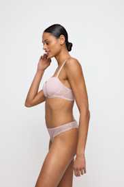 Salesbook image with head | Marie Jo