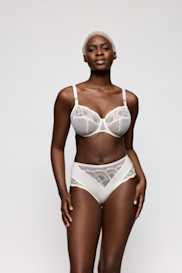 Salesbook image with head | Primadonna