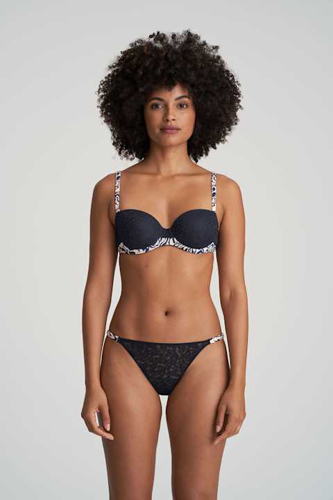 Salesbook image with head | Marie Jo