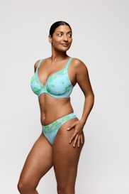 Salesbook image with head | Primadonna