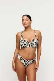 Salesbook image with head | Primadonna