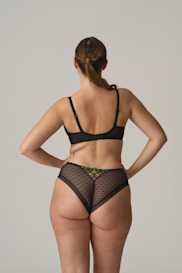 Salesbook image with head | Primadonna