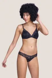 Salesbook image with head | Andres Sarda