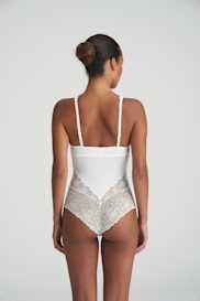 Salesbook image with head | Marie Jo