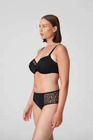 Salesbook image with head | Primadonna