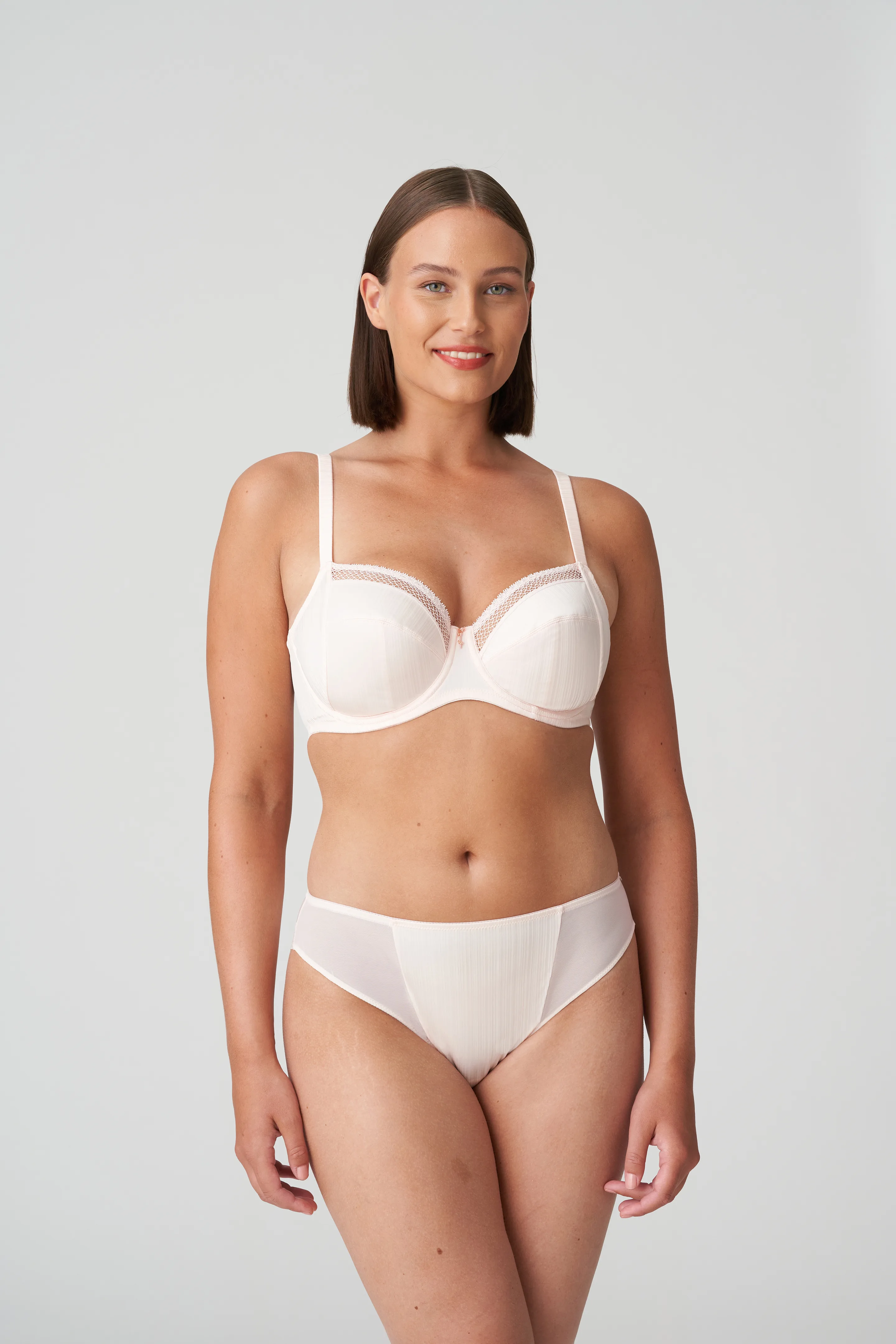 Underwire for Full Busted Figure Types in D Cup Sizes by Prima Donna  Comfort Strap, Convertible and Sport Bras