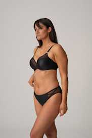 Salesbook image with head | Primadonna