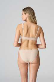 Salesbook image with head | Marie Jo