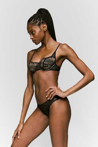 Salesbook image with head