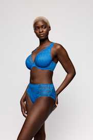 Salesbook image with head | Primadonna