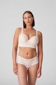 Salesbook image with head | Primadonna