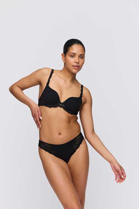 Salesbook image with head | Marie Jo