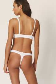 Salesbook image with head | Marie Jo