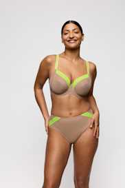 Salesbook image with head | Primadonna