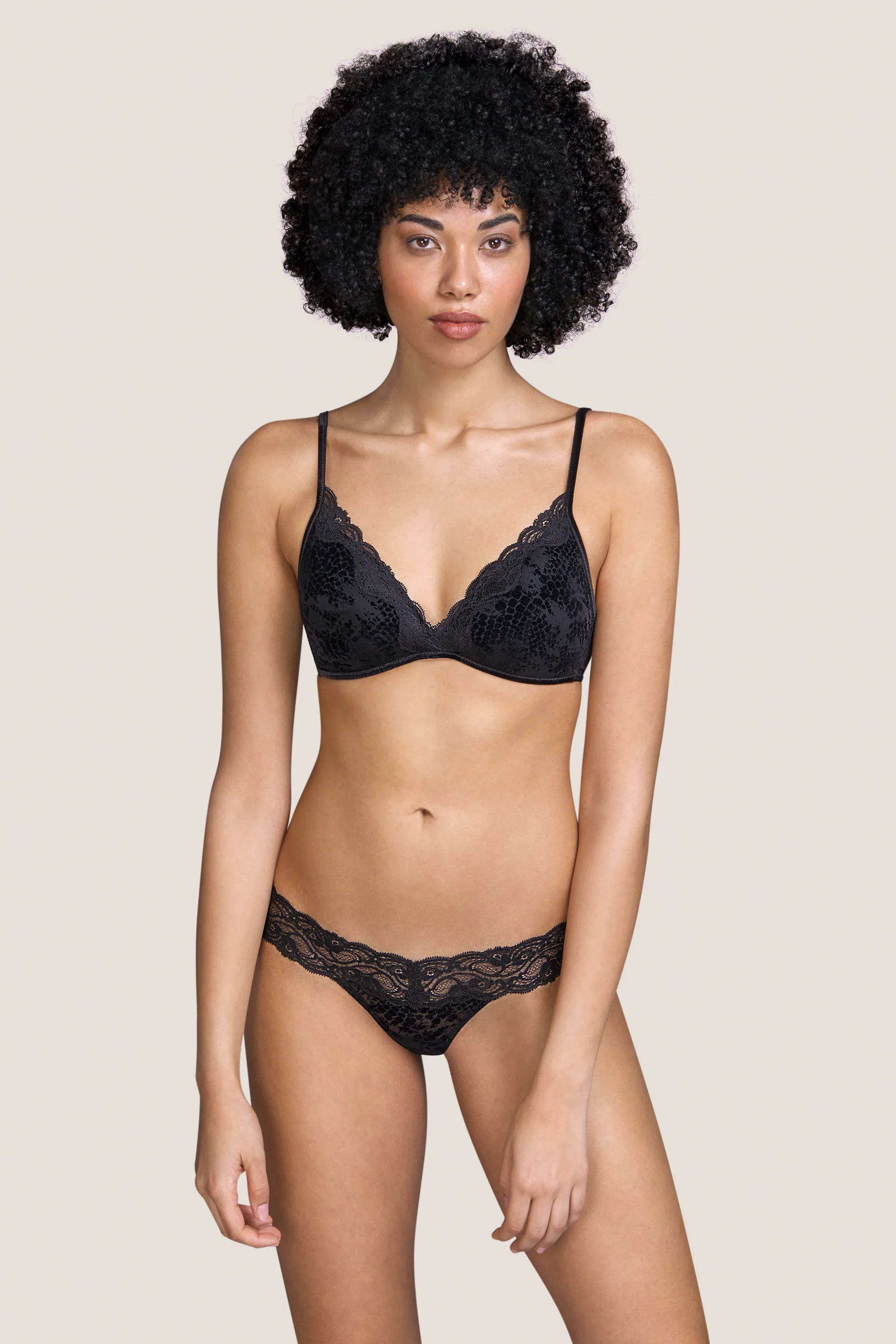 Salesbook image with head | Andres Sarda