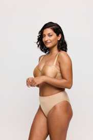 Salesbook image with head | Primadonna