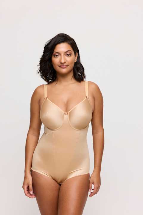 Salesbook image with head | Primadonna