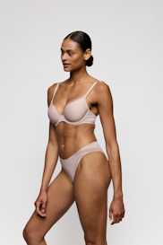 Salesbook image with head | Marie Jo