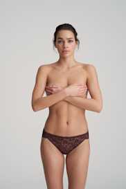 Salesbook image with head | Marie Jo