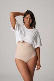 Salesbook image with head | Primadonna