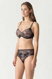 Salesbook image with head | Primadonna