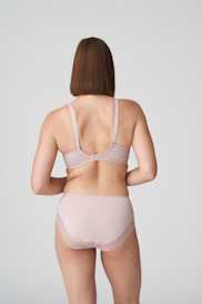 Salesbook image with head | Primadonna