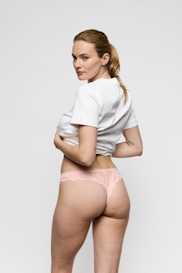 Salesbook image with head | Marie Jo