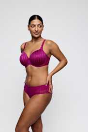 Salesbook image with head | Primadonna